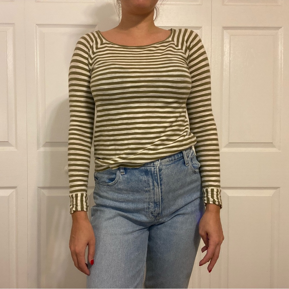 Green stripe long sleeve shirt